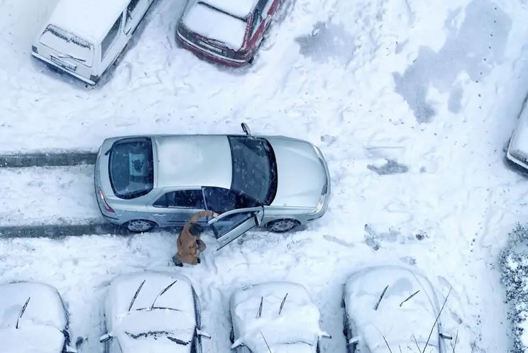 10 Essential Winter Car Care Tips for Safe Driving